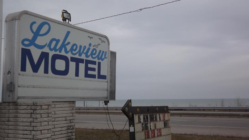 Lakeview Motel Two Rivers Exterior foto